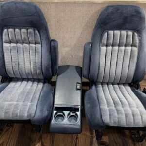 88-94 Blue Bucket Seats With Center Console